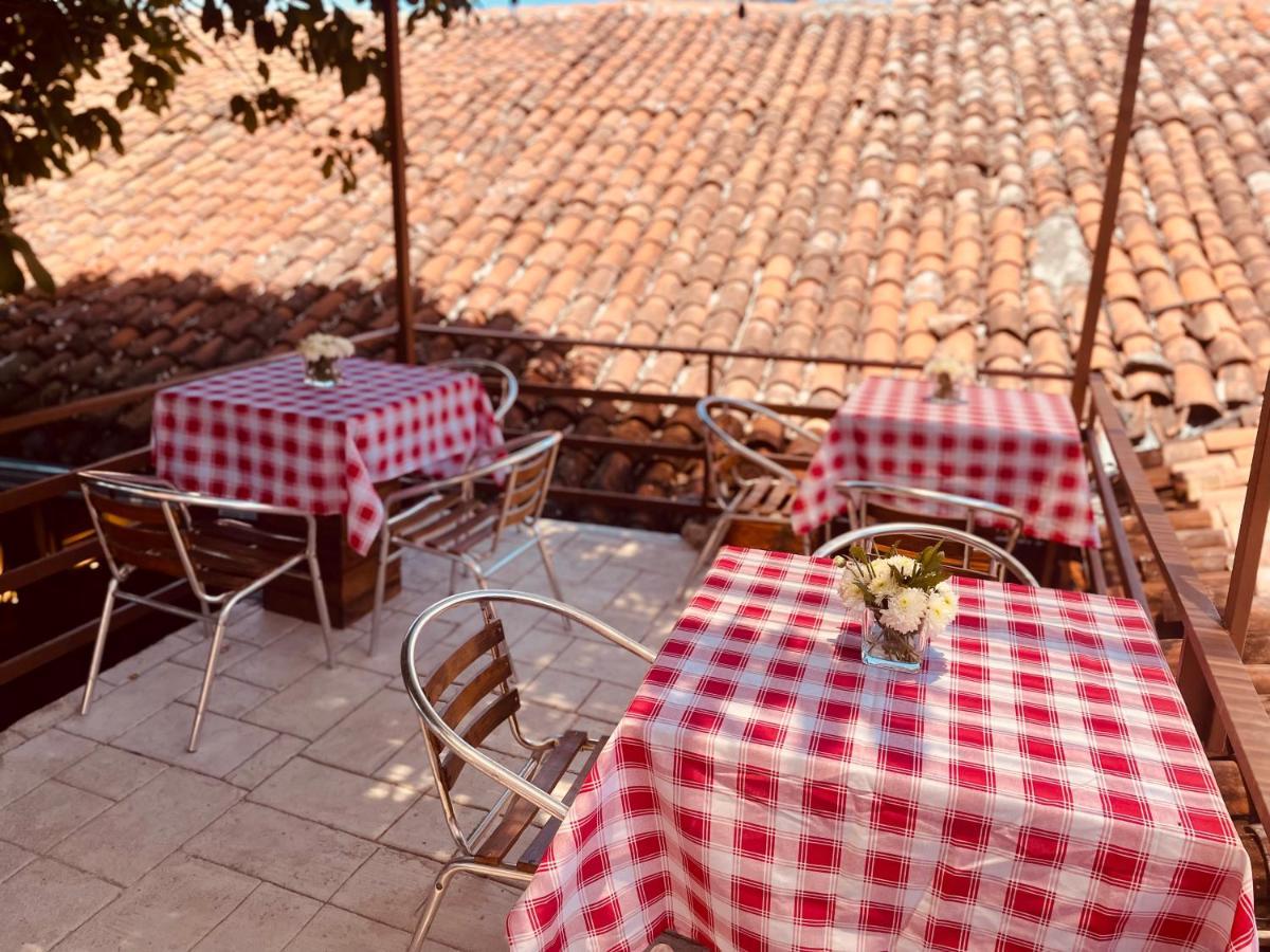 Casa Hotel Santa Lucia Suchitoto エクステリア 写真
